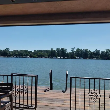 アパート Santa Barbara River *