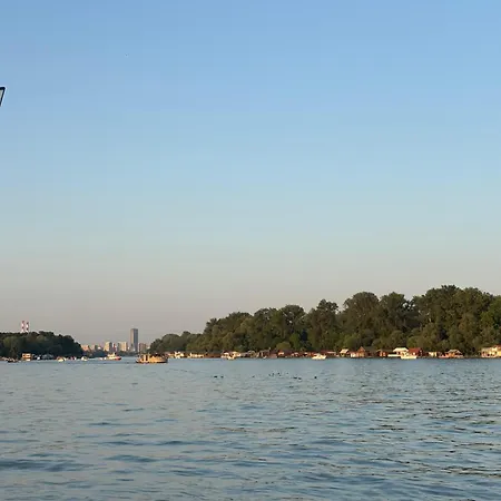 アパート Santa Barbara River